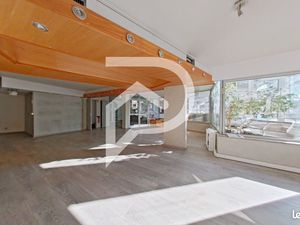 Local 303 m² MANOSQUE