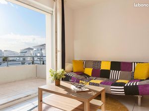 T3 lumineux – Dernier étage – Terrasse – 2 parkings – Résidence avec piscine