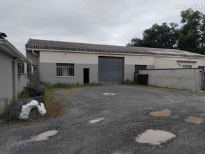 Local bureaux 276 m²