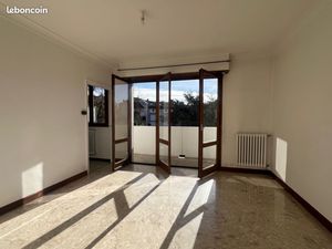 COMPANS CAFARELLI / BD LASCROSSES - Studio + balcon + parking + cellier 640