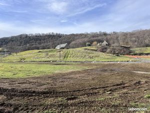 Terrain 900 m² Riom Es Montagnes