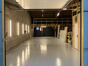 Local d'activité 275 m²