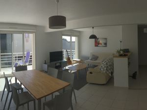 Grand T2 + garage port de vannes