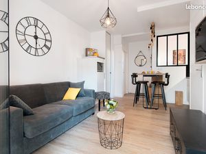 Lot de 2 appartements meublés* centre ville* Hôpital* La Rochelle