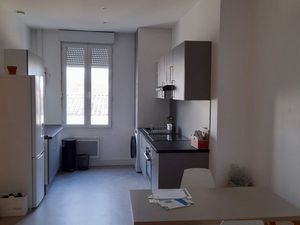 Proche place Victoire et Capucins Tram B