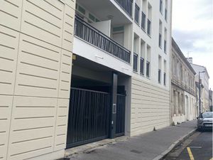 A louer place de parking couverte