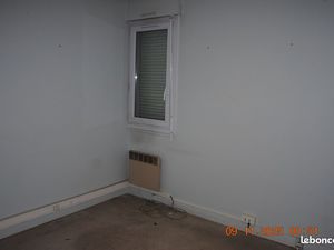 Ensemble de 2 bureaux et 1 petit local archive 34 m2