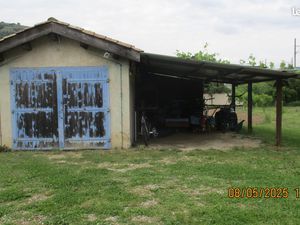 Garage 16m² env avec Auvent 35m² env. + abri de jardin 10m² env sur parcelle 861m² / PLU p