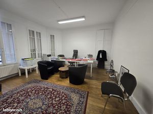 Bureaux 56 m² Melun