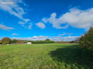 Terrain constructible avec permis accordé pour 5 villas