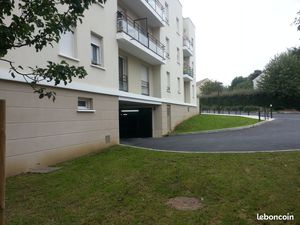 Place de parking sous-sol Saint-Thibault