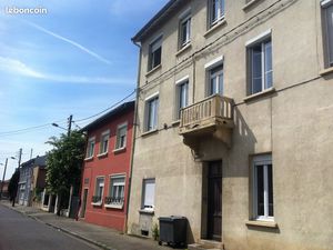 Charmant studio meublé – dernier étage – rue calme Villeurbanne