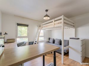 Studio meublé proche Gare et Fac