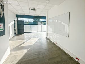 Local commercial 32 m² Châtillon