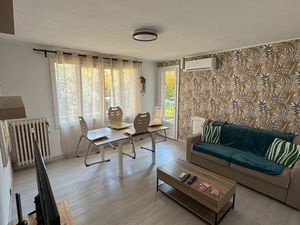 Grand T3 vue parc avec parking et clim