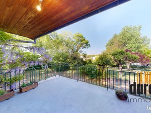 Maison 7 pièces 196 m²