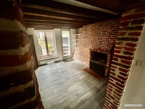 Location - Vieux Lille - rue des 3 mollettes - T2 - Charme de l’ancien au coeur du Vieux-L
