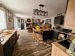 Maison 6 pièces 138 m²