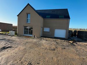 Maison neuve semi autonome T7