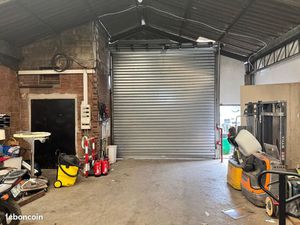 Entrepot  bureaux et habitation