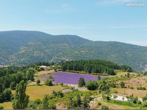 Terrain d’exception avec permis accordé sur les hauteurs d’Aurel (84390)  en Provence