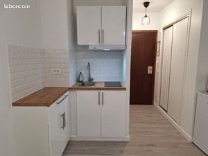 Studio meublé totalement rénové octobre 2024 18m² Périer 13008