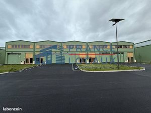 Local bureaux 1 916 m²