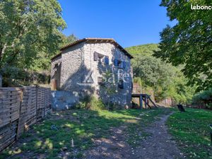 Propriété 6 pièces 115 m²