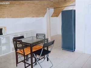 Studio en rez-de-chaussée  24 m2