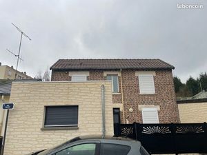 Part loue maison T4 avec jardin et dépendance