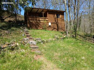 Petit chalet T3 de 35 m² équipé  dans domaine arboré du Périgord – Idéal résidence seconda