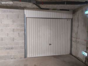 Garage à louer résidence sécurisée