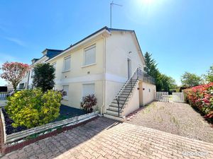 Maison avec logement indépendant – 4 chambres + bureau – Centre Saint-Barthélemy-d’Anjou –