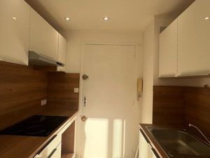Location à l’année – Appartement 27 m² refait à neuf avec grand balcon