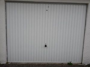 Garage/box 10 m² Voisins Le Bretonneux