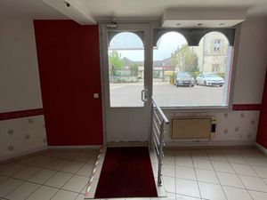 A louer local commercial 40m2 en face la poste