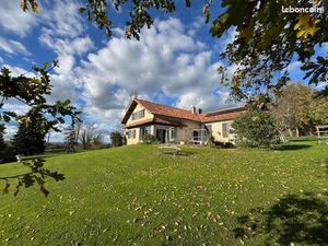 Maison 7 pièces 222 m²