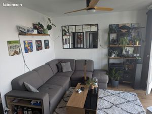 T2 rénové lumineux – Vue dégagée & parking – Île de Nantes