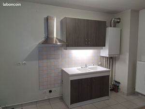 Appartement T2 42m2  parking  Parc Ste Marie