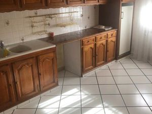 Dispo : Grand t2 secteur des pistes / Michelin ( balcon + tram à côté )