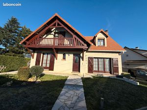 Maison individuelle 194 m2 de 5 pièces + bureau Terrain 494 m2