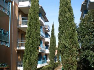 Beau T2 sur St Cyprien  refait à neuf avec piscine