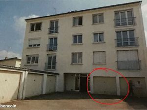 BOX / Garage pour voiture et stockage