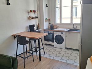 T2 Meublé Rénové 28mcarré + local vélo sécurisé - 5min métro 13 - 1100 toutes charges comp