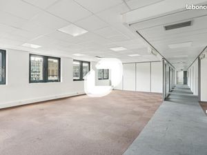 Bureaux 367 m²