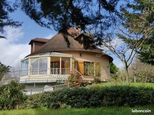 Villa atypique bonnes