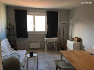 Studio 1 pièce 20 m²