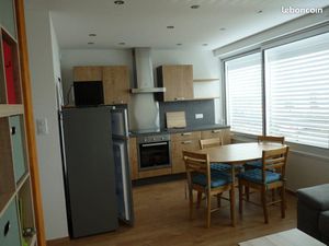 JEUXEY loue F3 État neuf 65 m² environ avec place parking privative