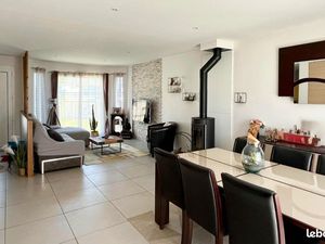 Maison 7 pièces 164 m2 au sol