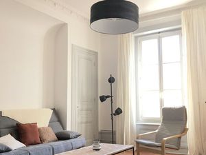 T2 61m² de Standing  au calme  près de la gare SNCF Chateaucreux et du centre ville